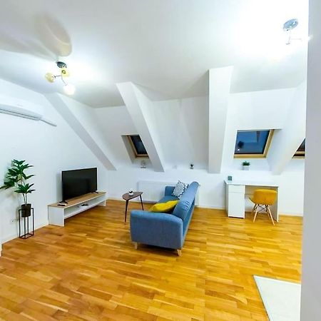 Bucharest Central D Apartment Buitenkant foto
