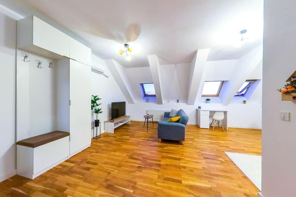 Bucharest Central D Apartment Buitenkant foto