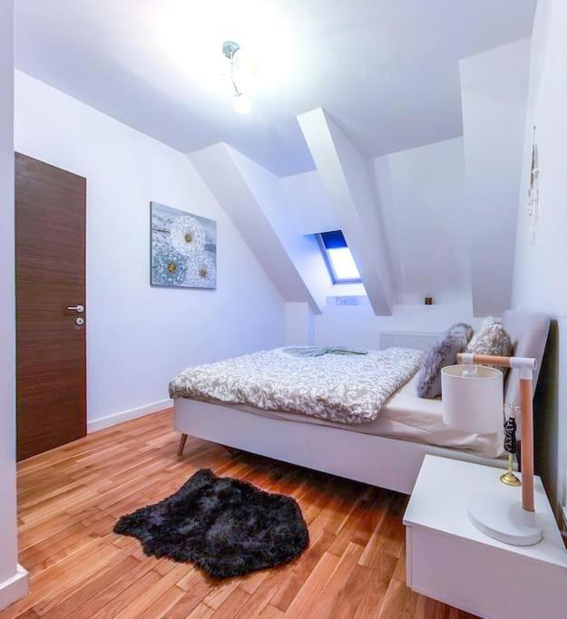 Bucharest Central D Apartment Buitenkant foto
