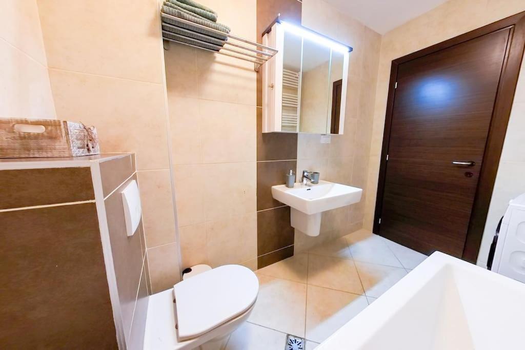 Bucharest Central D Apartment Buitenkant foto